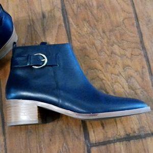 Talbots leather ankle boots 7.5 blue